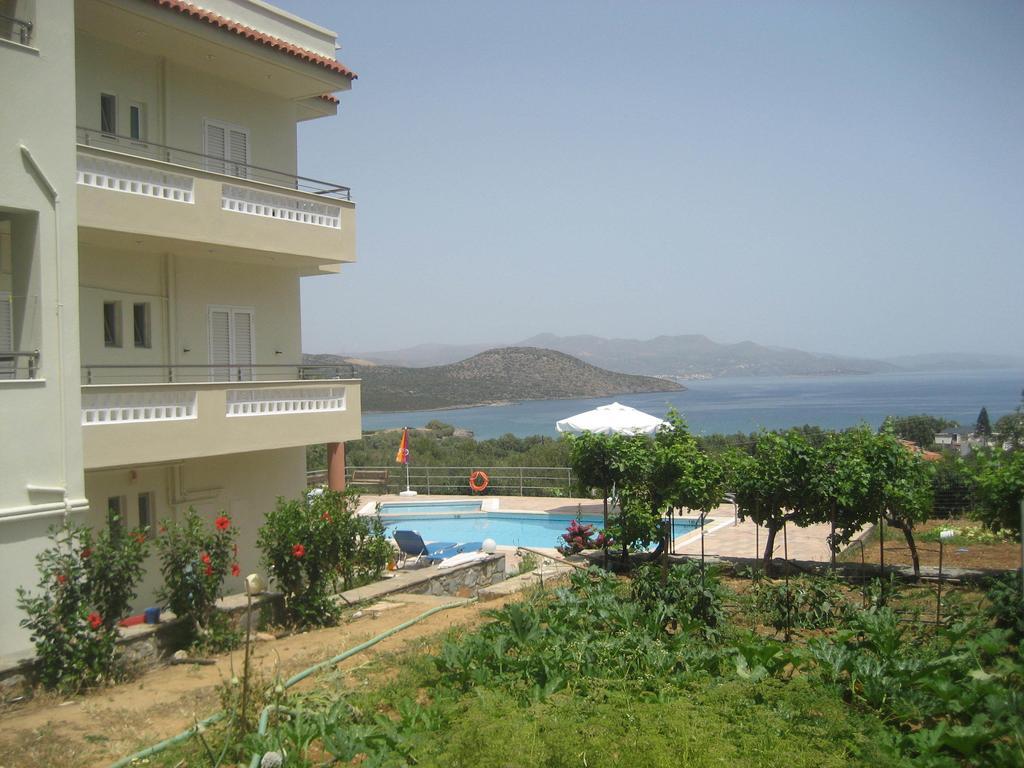 Stelios Apartments Істрон Екстер'єр фото