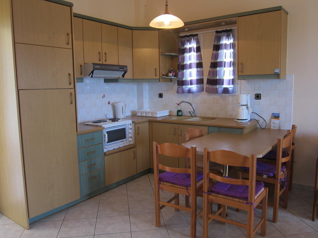 Stelios Apartments Істрон Номер фото