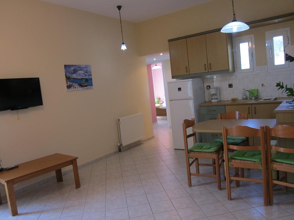 Stelios Apartments Істрон Екстер'єр фото